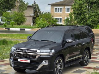 2020 Toyota Land Cruiser 200 Series Рестайлинг 2, чёрный, 7800000 рублей, вид 1