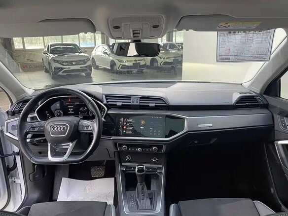 2022 Audi Q3 35 TFSI II (F3), белый, 2175333 рублей - вид 6