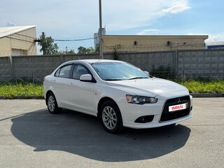 2014 Mitsubishi Lancer X Рестайлинг, белый, 799000 рублей, вид 3