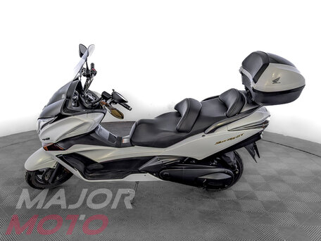 2016 Honda Silver Wing 600, белый, 549000 рублей, вид 4