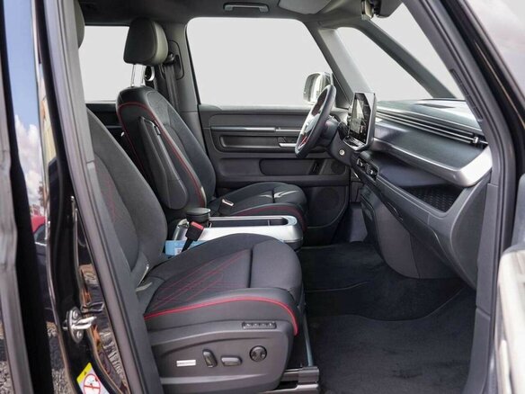2026 Volkswagen ID.Buzz GTX LWB, чёрный, 8960000 рублей - вид 5