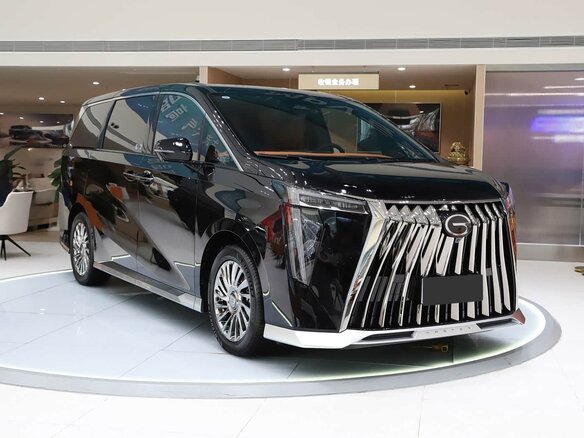 2026 GAC Trumpchi M8 II Рестайлинг, чёрный, 8400000 рублей - вид 3