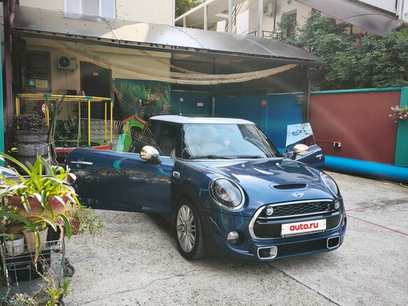 2017 Mini Hatch Cooper S III (F55/F56), синий, 1760000 рублей - вид 5