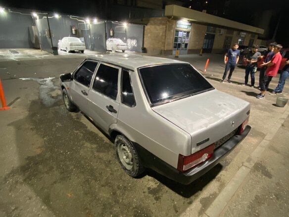 2002 Lada (ВАЗ) 21099, серебристый, 90000 рублей - вид 5