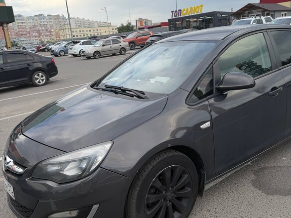 2013 Opel Astra J Рестайлинг, серый - вид 3