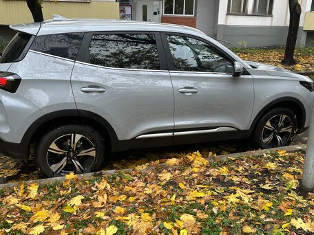 2025 Chery Tiggo 4 I Рестайлинг 2, серебристый, 1795000 рублей, вид 4
