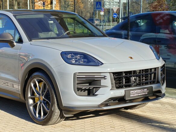 2026 Porsche Cayenne Turbo GT Coupé III Рестайлинг, серый, 36780000 рублей - вид 4
