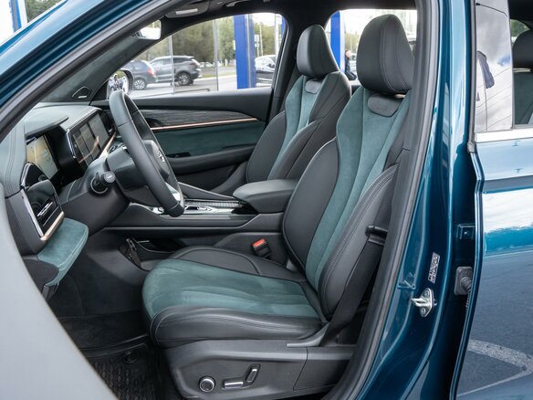 2024 Geely Monjaro I, синий, 3940000 рублей - вид 17