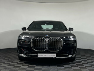 2025 BMW 7 серии 740i xDrive VII (G70), чёрный, 14600000 рублей, вид 2