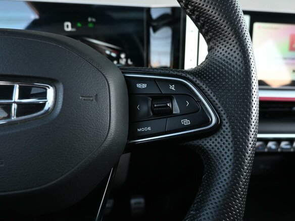 2024 Geely Coolray (Binyue Cool) I Рестайлинг, серый, 2110000 рублей - вид 17