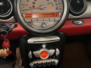 2008 Mini Hatch Cooper S II (R56), красный, 2100000 рублей, вид 5