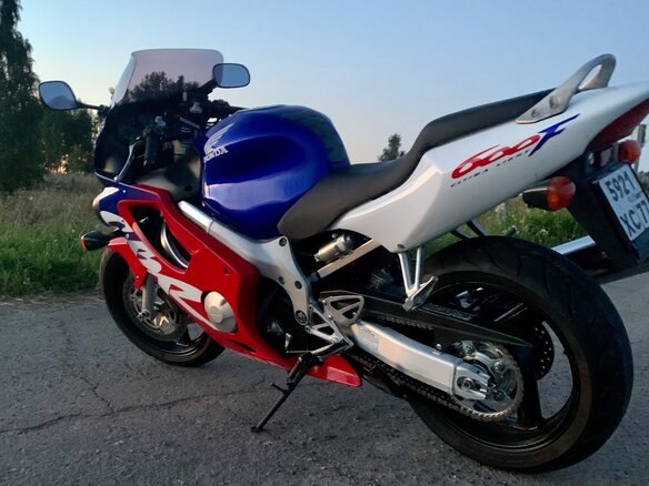 2000 Honda CBR 600F, синий, 415000 рублей - вид 5