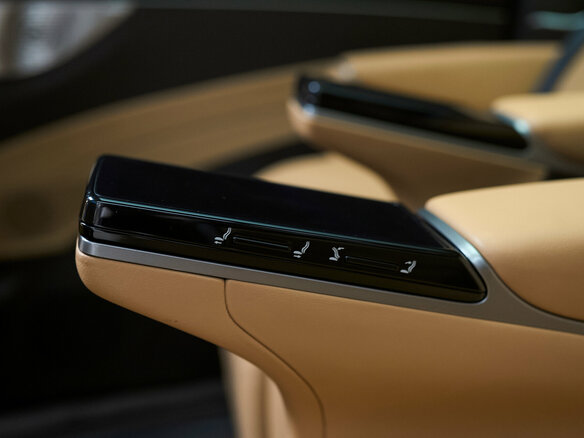 2025 Denza D9 I, чёрный, 5800000 рублей - вид 23