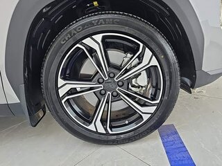 2024 Geely Galaxy L7 18.7 kWh, серебристый, 2955055 рублей, вид 5