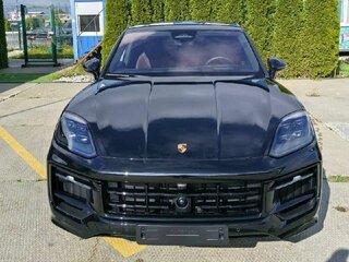 2026 Porsche Cayenne GTS Coupé III Рестайлинг, чёрный, 25900000 рублей, вид 2