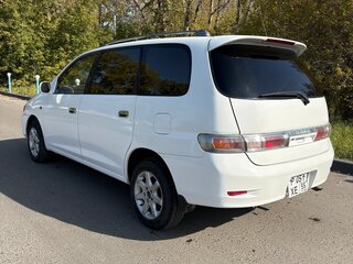 1998 Toyota Gaia, белый, 470000 рублей, вид 4