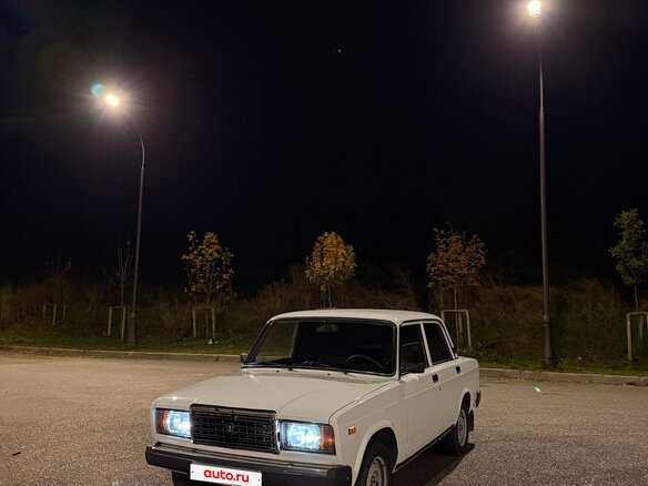 2009 Lada (ВАЗ) 2107, белый, 290000 рублей - вид 3