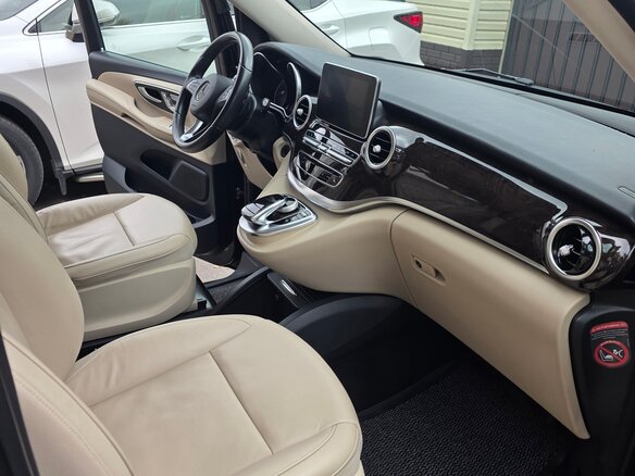 2015 Mercedes-Benz V-Класс Long 250 d длинный III (W447), чёрный, 4500000 рублей - вид 5