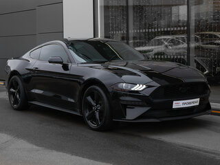 2022 Ford Mustang VI Рестайлинг, чёрный, 3750000 рублей, вид 3