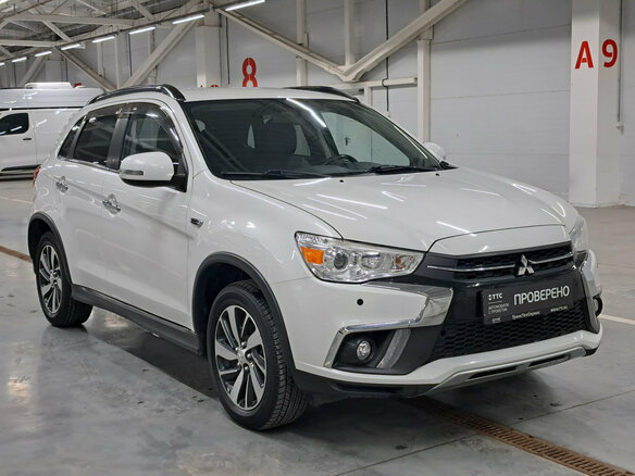 2018 Mitsubishi ASX I Рестайлинг 2, белый, 1640000 рублей - вид 2