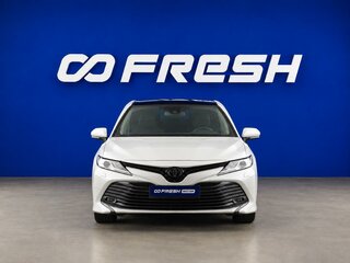 2019 Toyota Camry VIII (XV70), белый, 2777444 рублей, вид 3