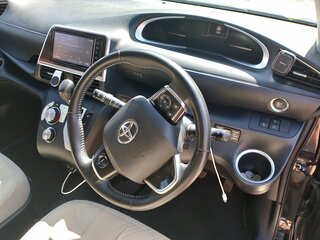 2022 Toyota Sienta II Рестайлинг, чёрный, 1730000 рублей, вид 4