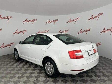 2020 Skoda Octavia III (A7) Рестайлинг, белый, 1815000 рублей, вид 3