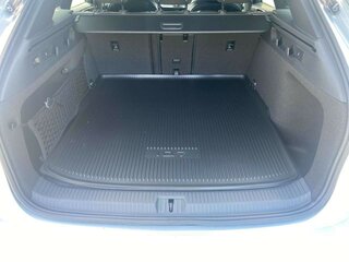 2026 Volkswagen ID.7 77 kWh, серебристый, 4630000 рублей, вид 5