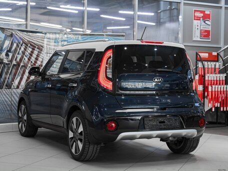 2017 Kia Soul II Рестайлинг, синий, 1449000 рублей, вид 4