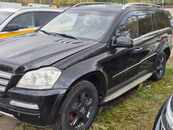 2010 Mercedes-Benz GL-Класс 500 I (X164) Рестайлинг, чёрный, 1330000 рублей - вид 4