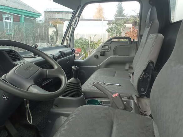 2007 Isuzu Elf (N-series), белый, 1800000 рублей - вид 22
