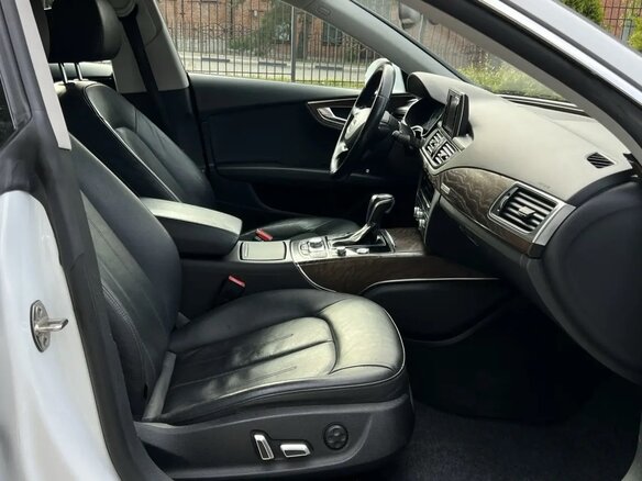 2014 Audi A7 I (4G) Рестайлинг, белый, 2340000 рублей - вид 15