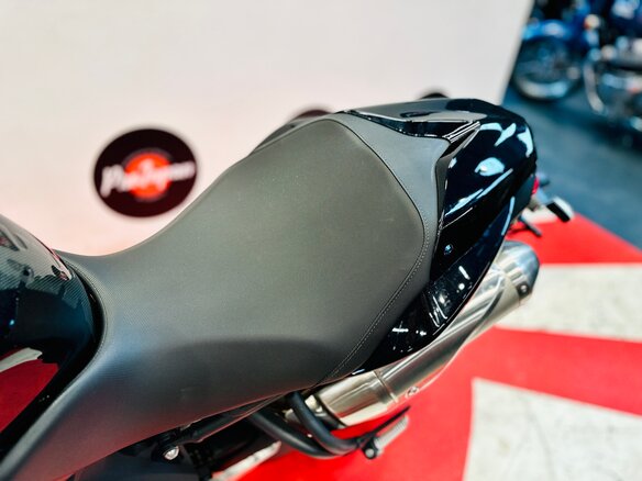 2011 Triumph Speed Triple, чёрный, 550000 рублей - вид 13
