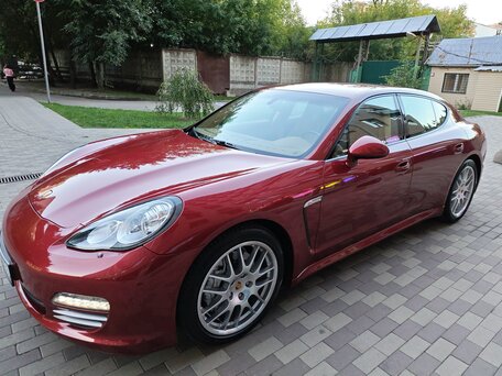 2010 Porsche Panamera 4S I, красный, 5000000 рублей, вид 3