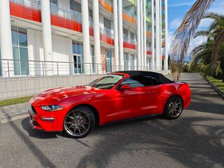 2022 Ford Mustang VI Рестайлинг, красный, 3700000 рублей, вид 4