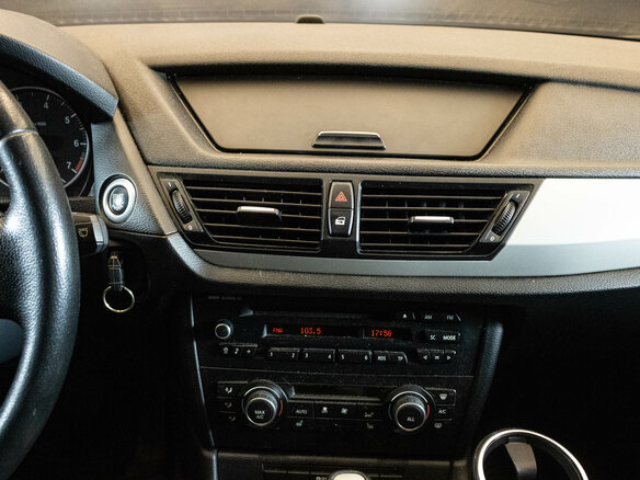 2012 BMW X1 18i I (E84), коричневый, 1050000 рублей - вид 6