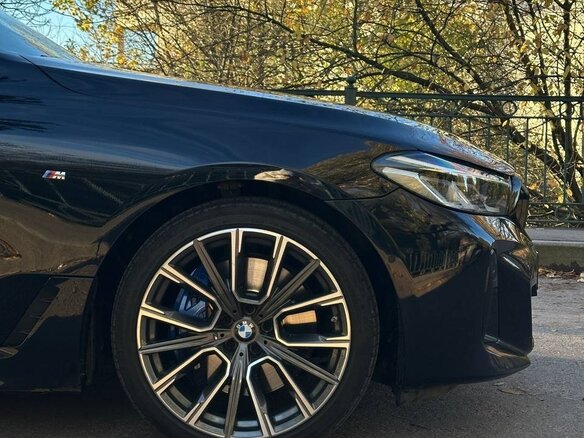 2022 BMW 6 серии Gran Turismo 620d IV (G32) Рестайлинг, синий, 5520000 рублей - вид 4