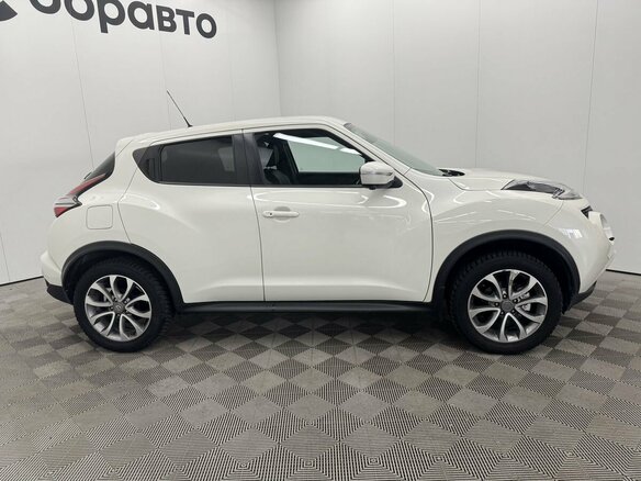 2017 Nissan Juke I Рестайлинг, белый, 1500000 рублей - вид 3