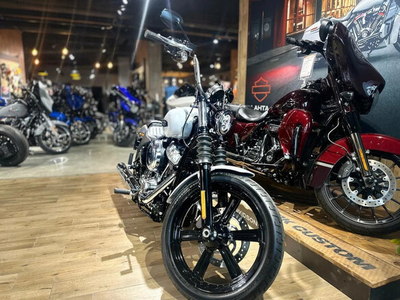 2025 Harley-Davidson Street Bob, серый, 2290000 рублей - вид 7
