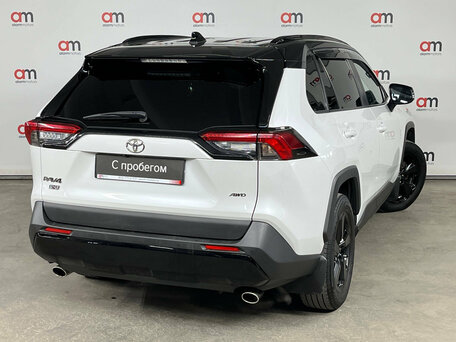 2021 Toyota RAV4 V (XA50), белый, 3199000 рублей, вид 4