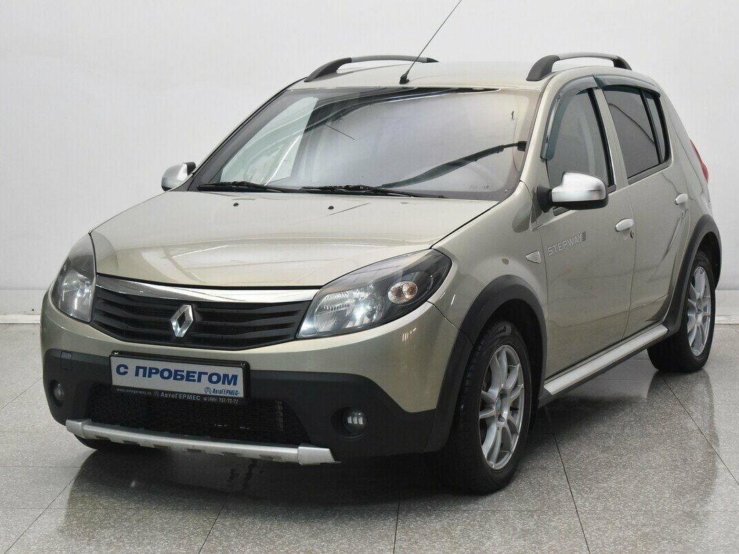 Открыть фотографии: Renault Sandero I