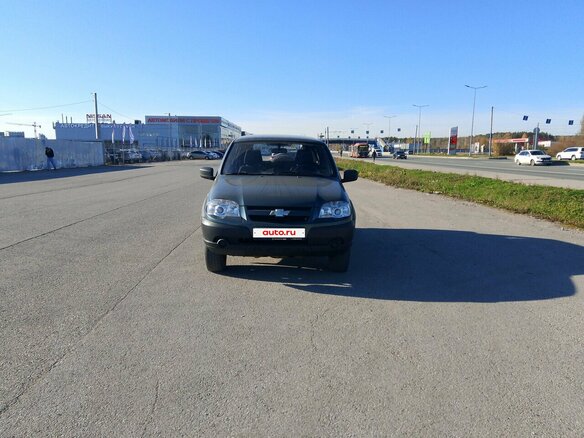 2015 Chevrolet Niva I Рестайлинг, зелёный, 750000 рублей - вид 2