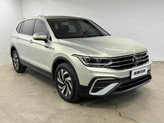 2022 Volkswagen Tiguan L II Рестайлинг (China Market), серебристый, 2610000 рублей, вид 3