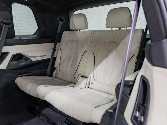 2023 BMW X7 40d I (G07) Рестайлинг, белый, 11590000 рублей - вид 26