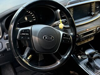2020 Kia Sorento III Prime Рестайлинг, чёрный, 3500000 рублей, вид 5