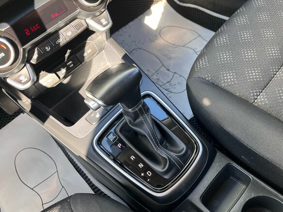 2019 Kia Rio IV, серый, 1440000 рублей - вид 17