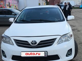 2012 Toyota Corolla X (E140, E150) Рестайлинг, белый, 800000 рублей, вид 1