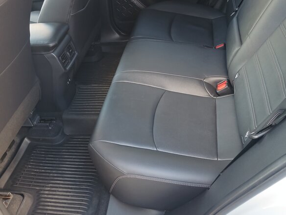 2021 Toyota RAV4 V (XA50), белый - вид 18