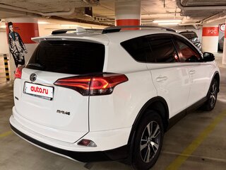 2018 Toyota RAV4 IV (XA40) Рестайлинг, белый, 2449000 рублей, вид 4