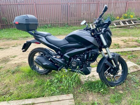 2024 Bajaj Dominar 400, чёрный, 415000 рублей, вид 4